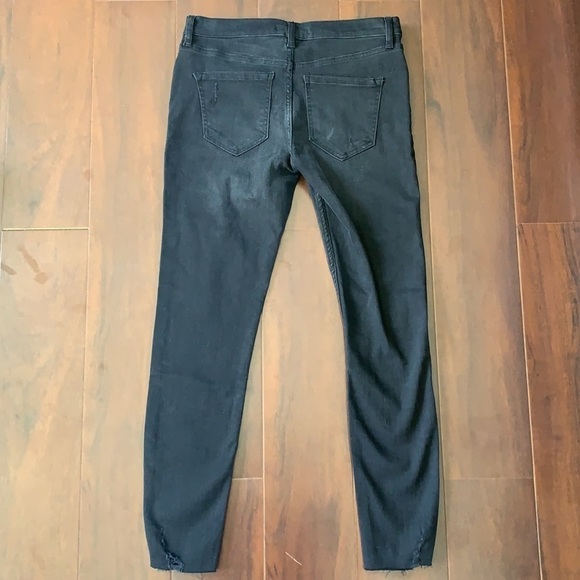Free people distressed raw hem skinny jeans - Picture 7 of 11